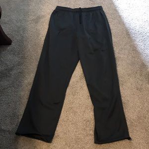 Nike Men’s Therma- fit sweatpants
